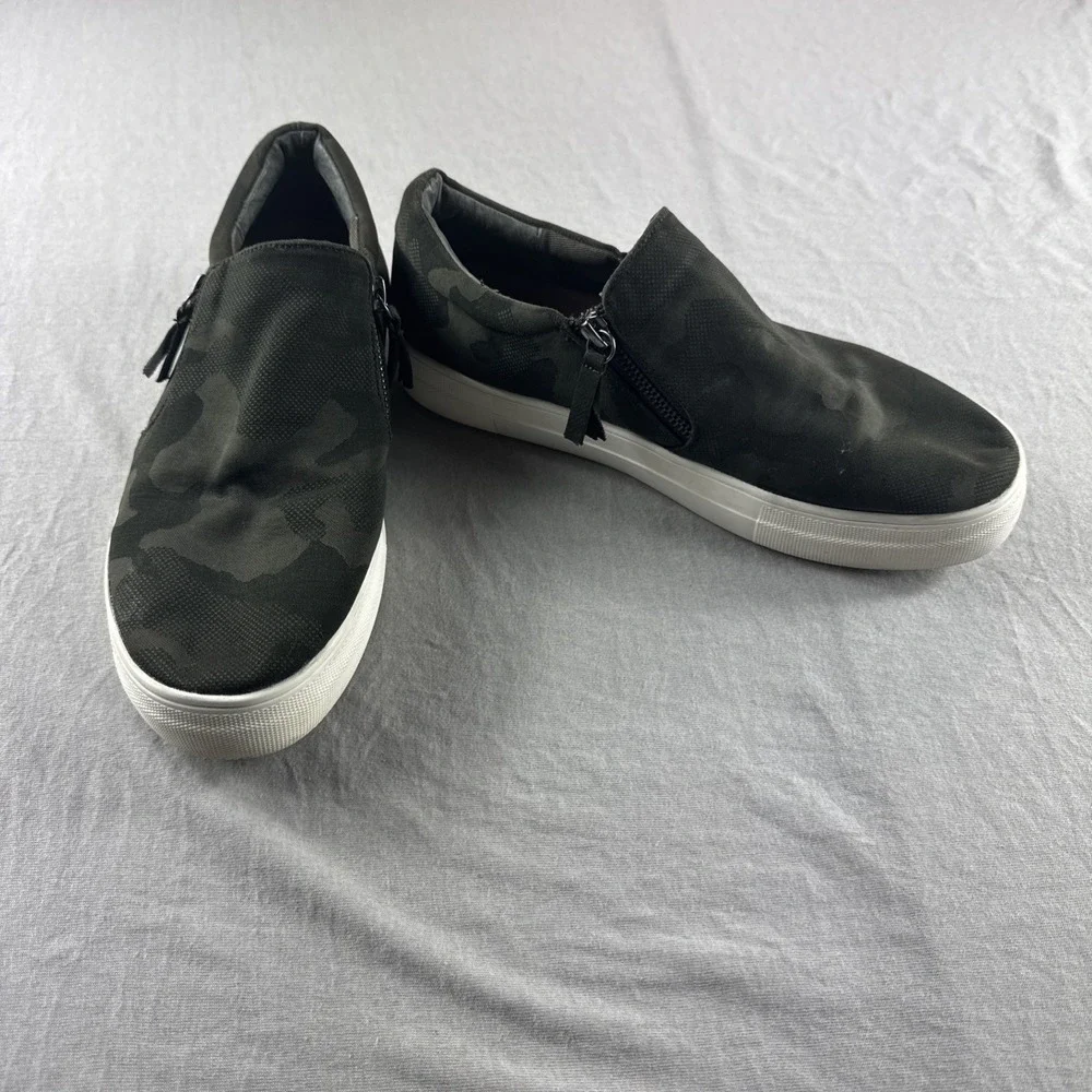 Steve Madden Glaammar Shoes Green Camo Womens 9M Size Zipper Sneakers Casual